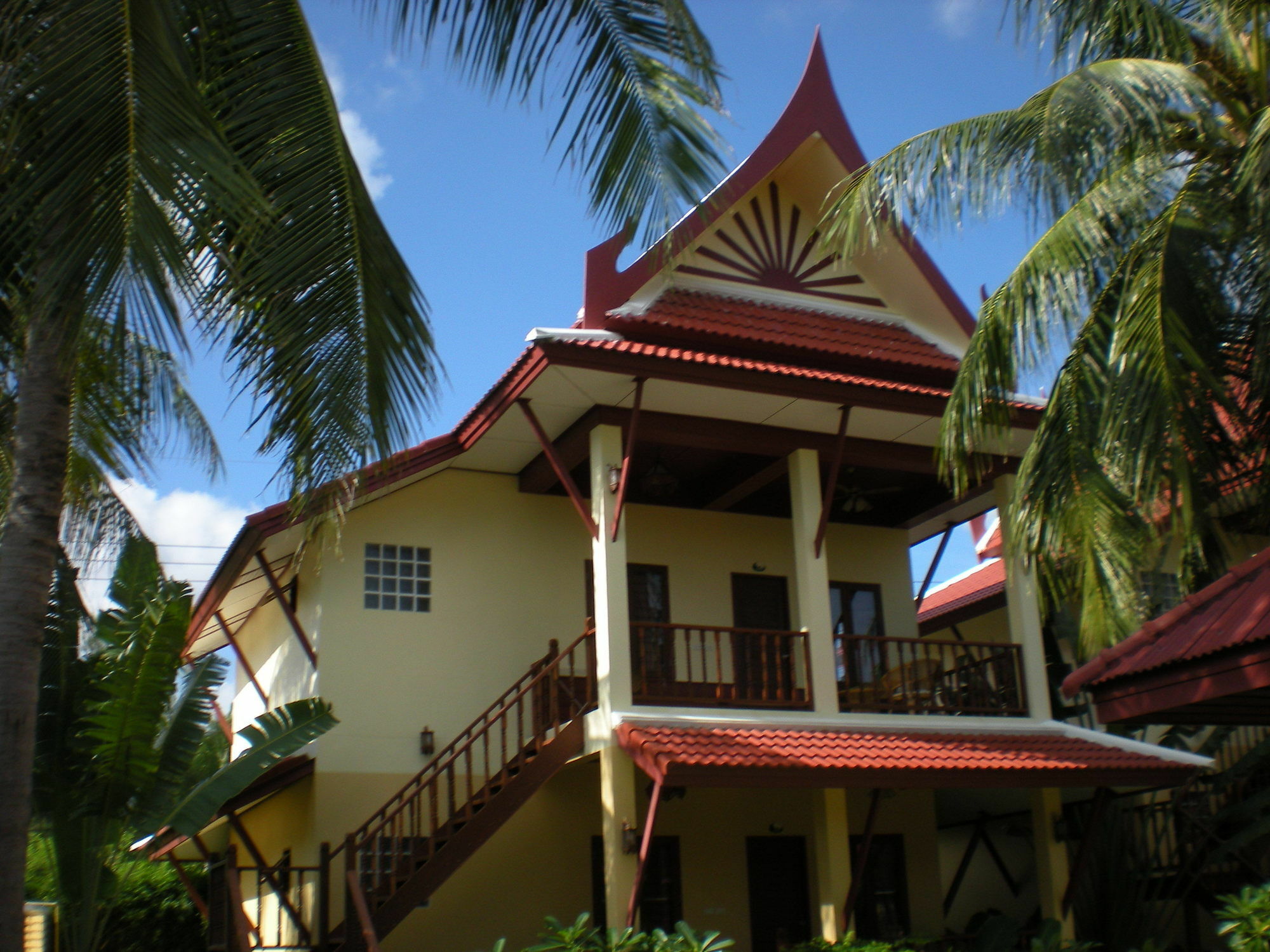 Palm Village Rawai Eksteriør bilde