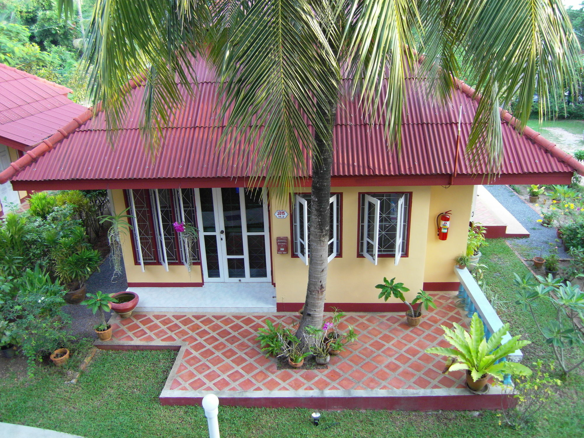 Palm Village Rawai Eksteriør bilde