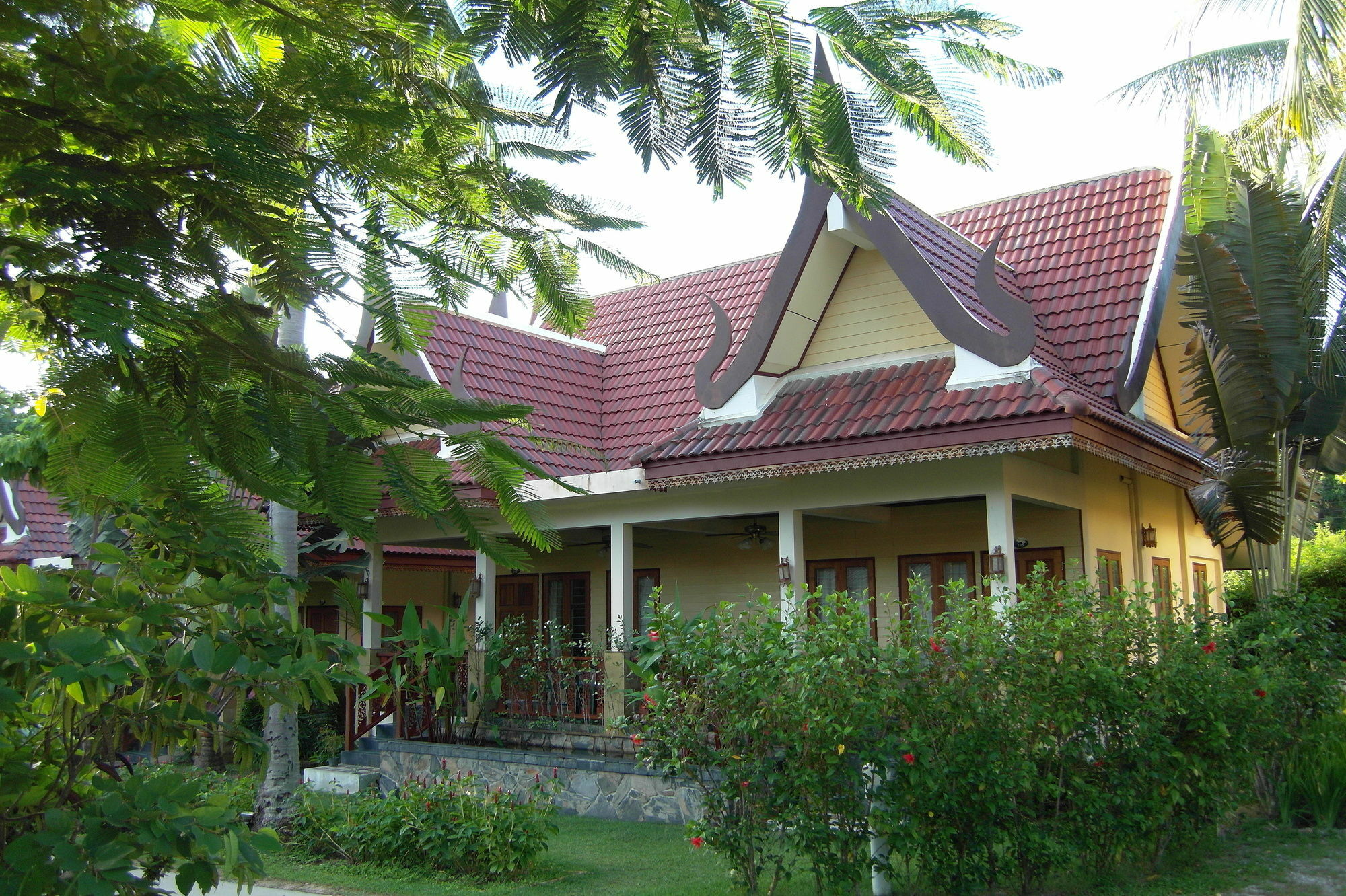 Palm Village Rawai Eksteriør bilde